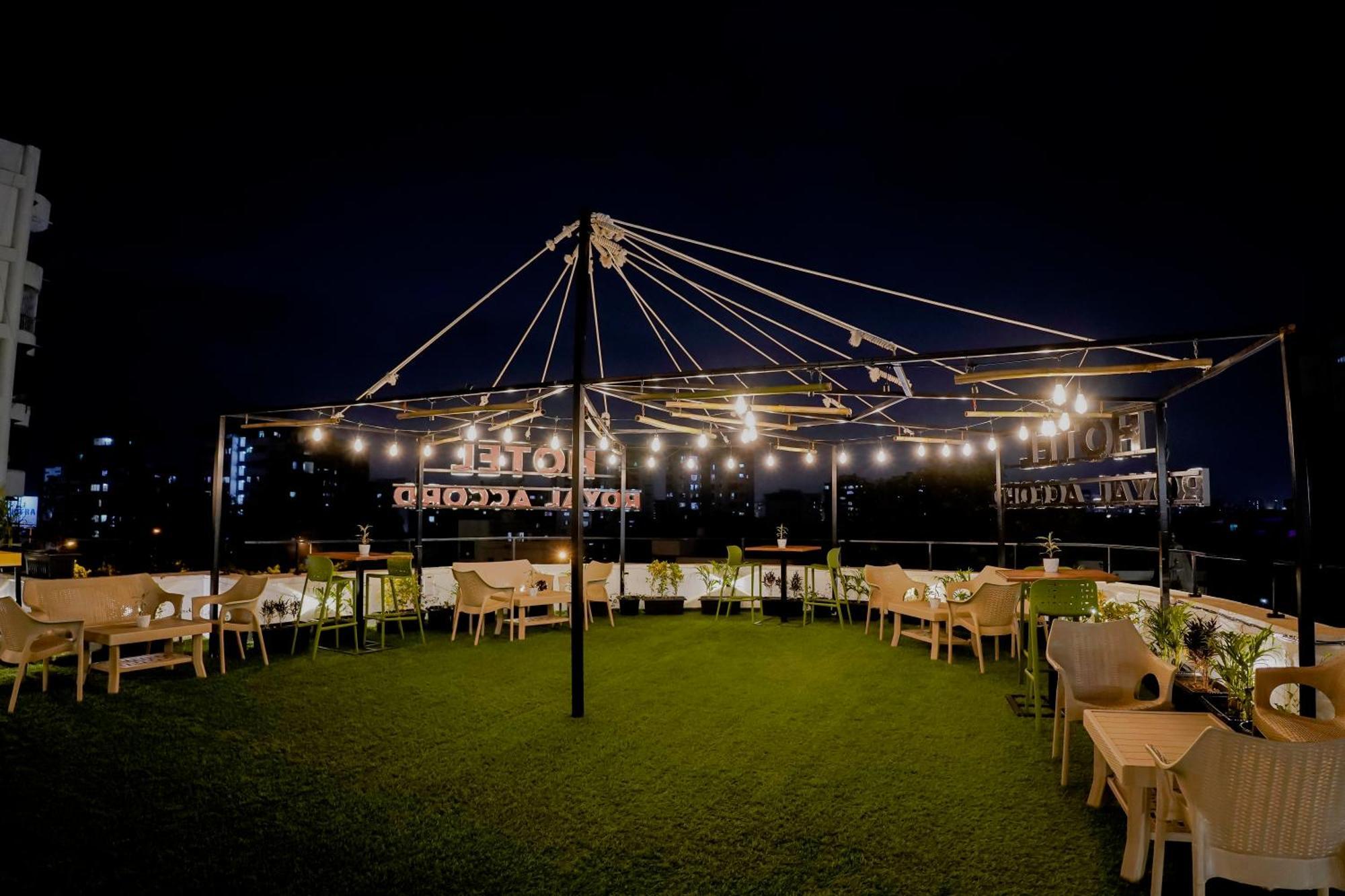 Hotel Royal Accord Σουράτ Εξωτερικό φωτογραφία