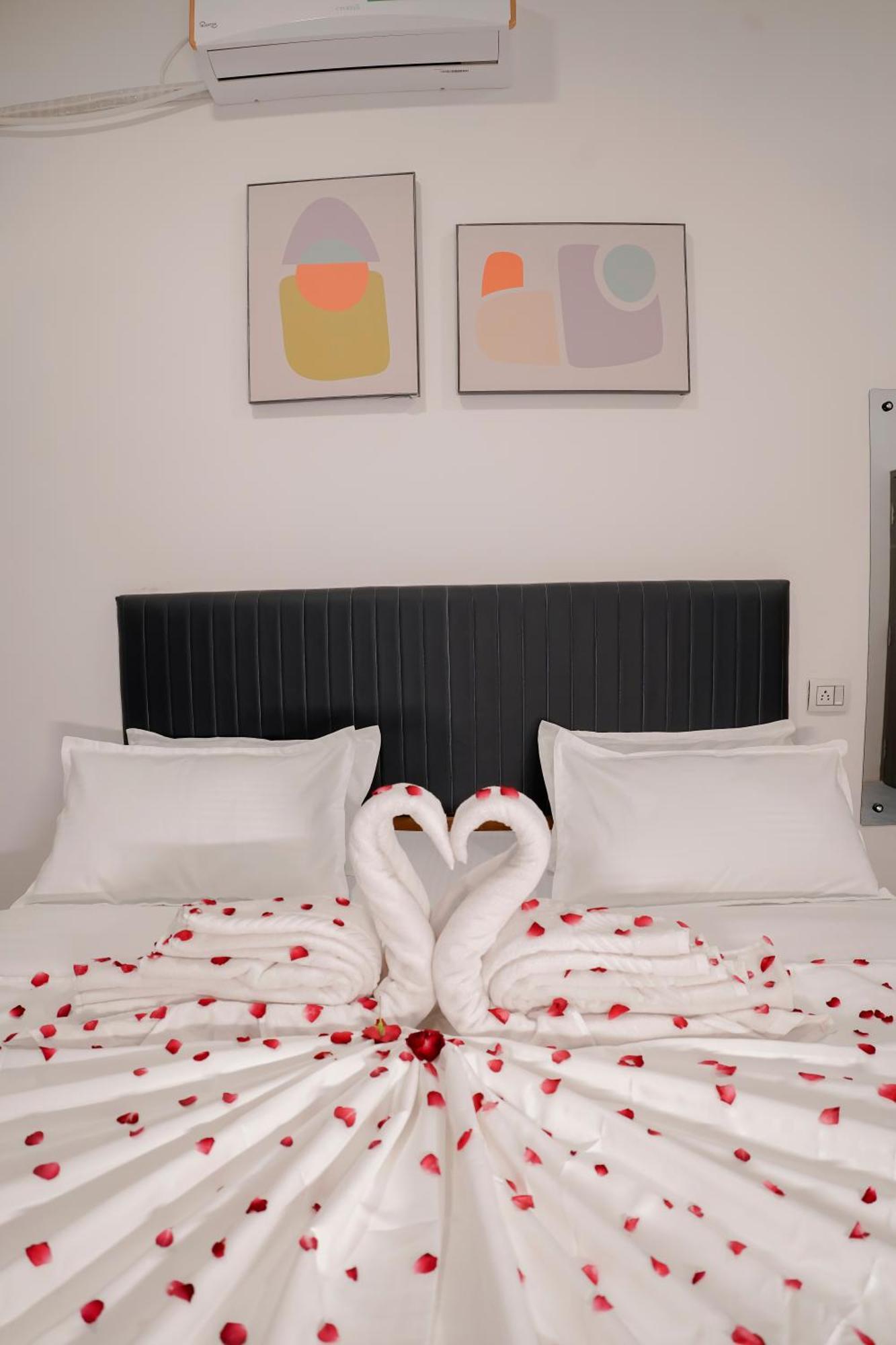 Hotel Royal Accord Σουράτ Εξωτερικό φωτογραφία
