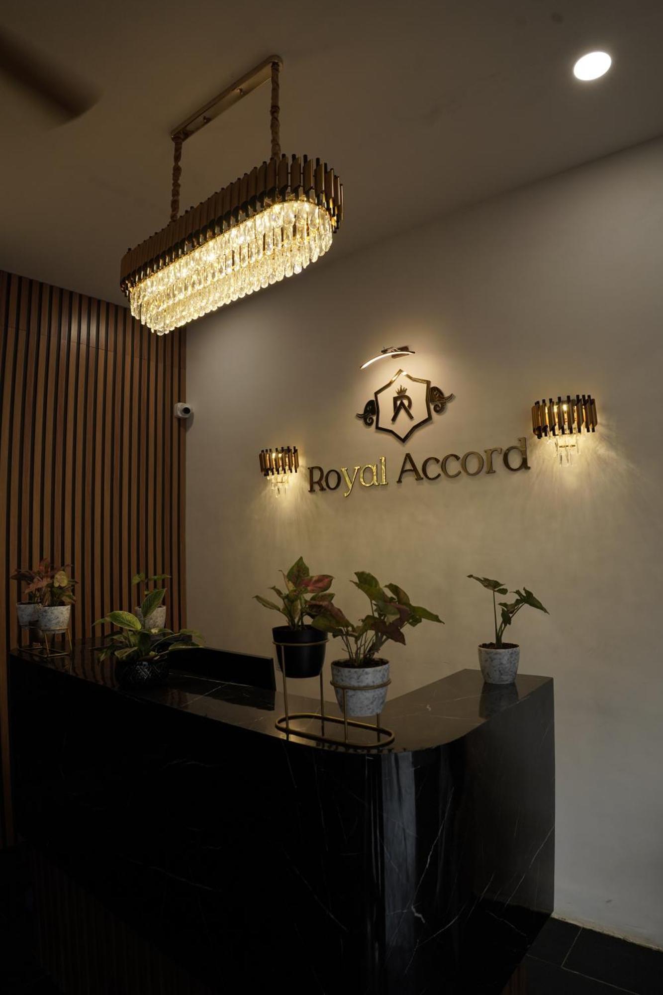 Hotel Royal Accord Σουράτ Εξωτερικό φωτογραφία