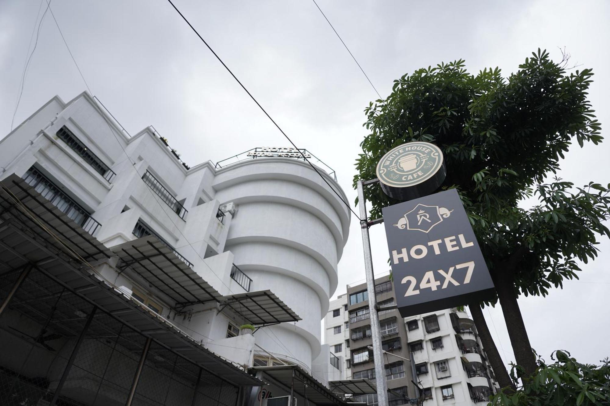 Hotel Royal Accord Σουράτ Εξωτερικό φωτογραφία